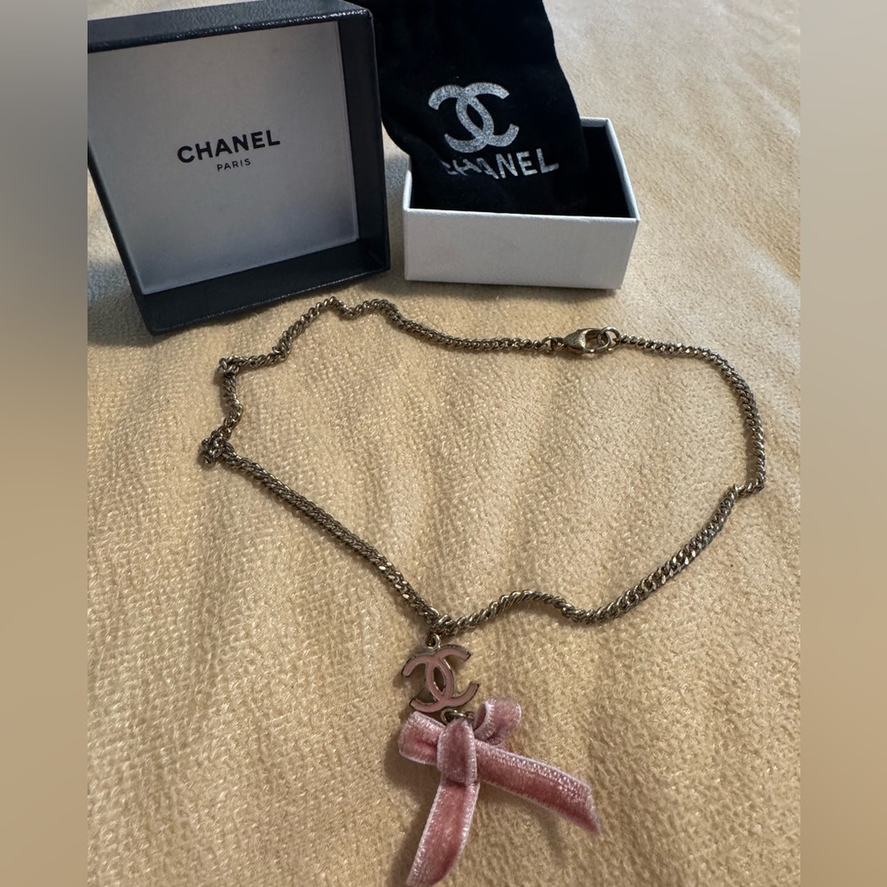 CHANEL Gold-Tone Chain Necklace with Pink Velvet Bow and CC Charm